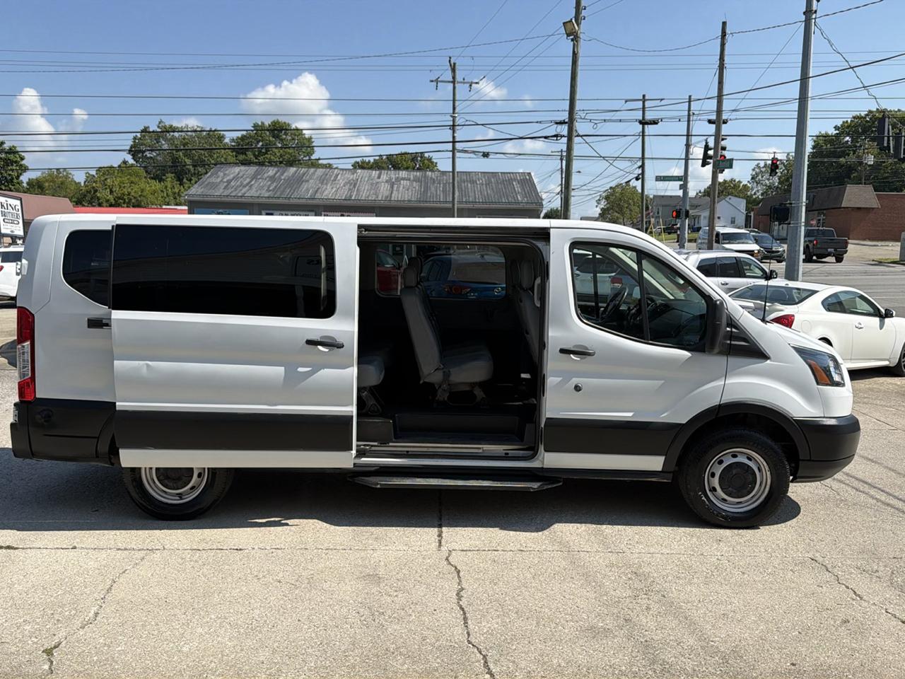 Ford Transit Passenger Wagon T-350 148" Low Roof XLT Sliding RH Dr 2019