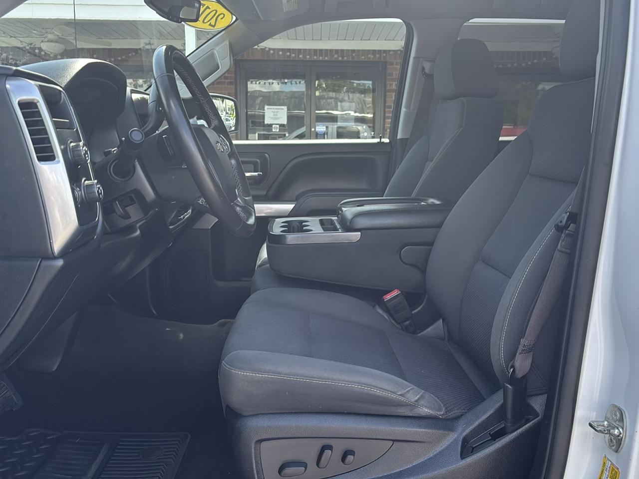 Chevrolet Silverado 1500 4WD Double Cab 143.5" LT w/1LT 2017