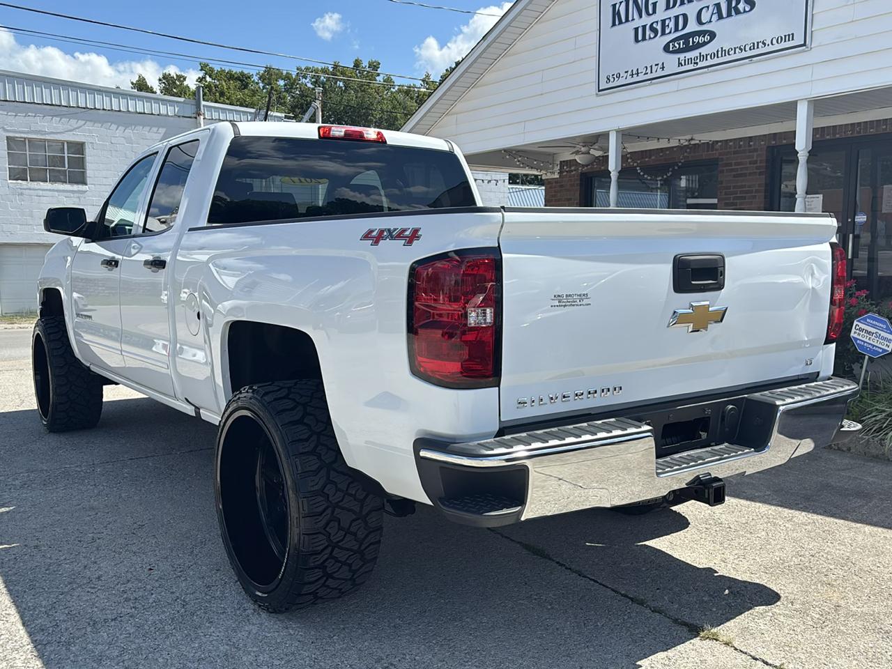 Chevrolet Silverado 1500 4WD Double Cab 143.5" LT w/1LT 2017