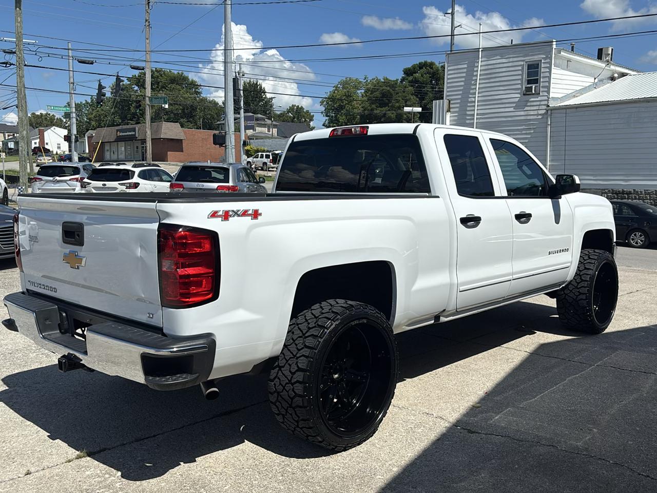 Chevrolet Silverado 1500 4WD Double Cab 143.5" LT w/1LT 2017