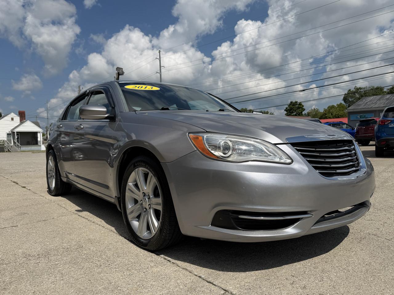 Chrysler 200 4dr Sdn LX 2013