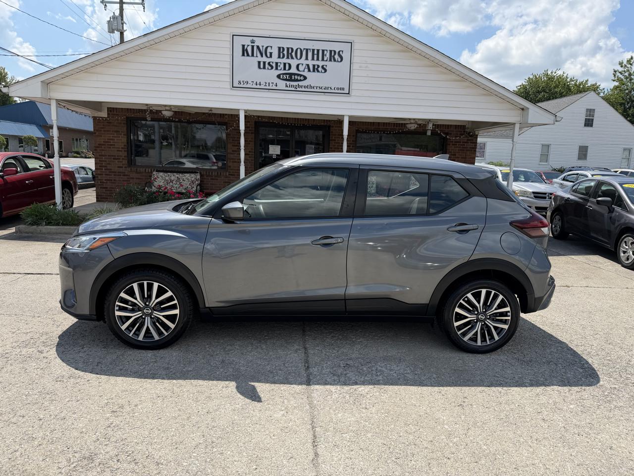 Nissan Kicks SV FWD 2021
