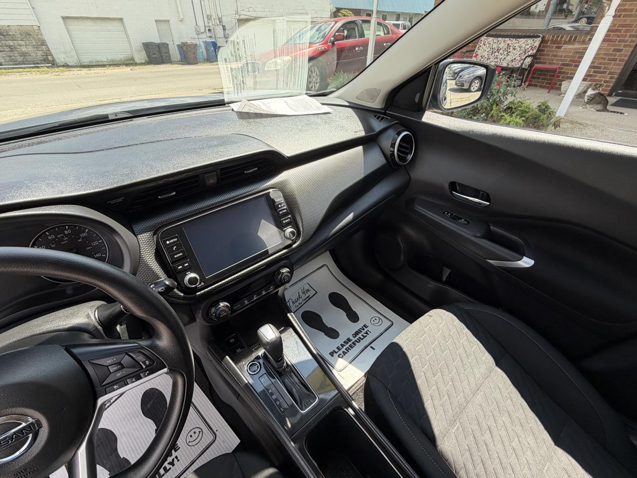 Nissan Kicks SV FWD 2021