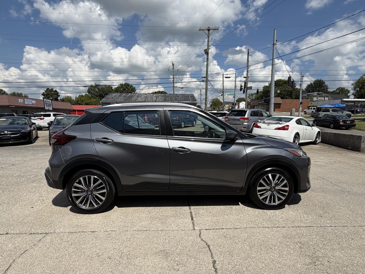 Nissan Kicks SV FWD 2021