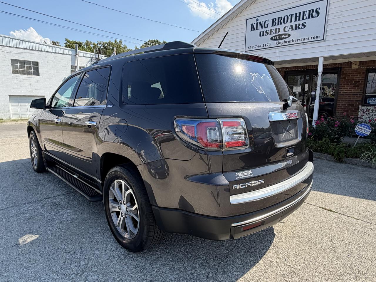 GMC Acadia FWD 4dr SLT w/SLT-1 2013