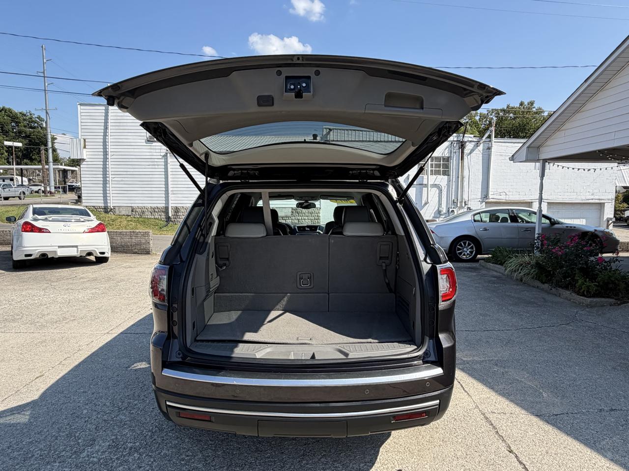 GMC Acadia FWD 4dr SLT w/SLT-1 2013