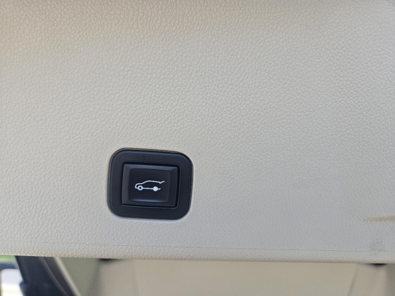 Cadillac SRX AWD 4dr Performance Collection 2014