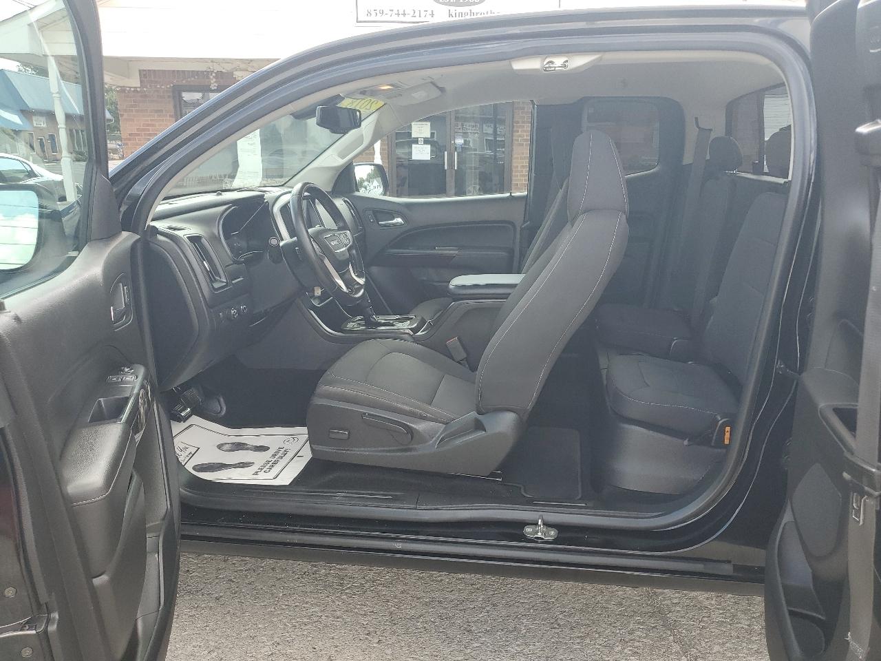 GMC Canyon 4WD Ext Cab 128.3" SLE 2018