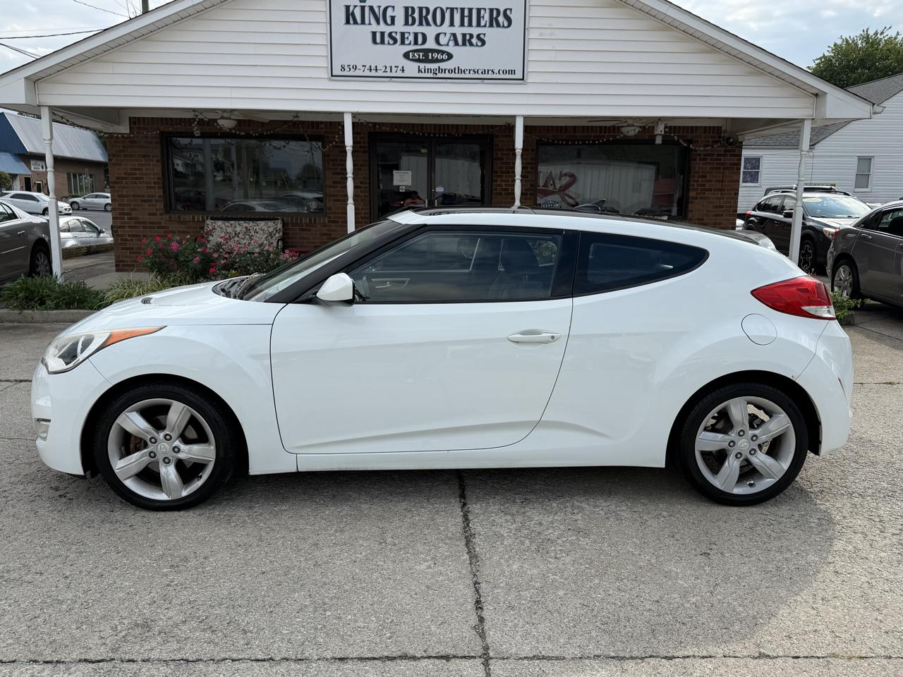 Hyundai Veloster 3dr Cpe Auto w/Black Int 2014