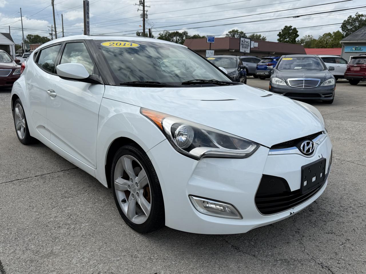 Hyundai Veloster 3dr Cpe Auto w/Black Int 2014