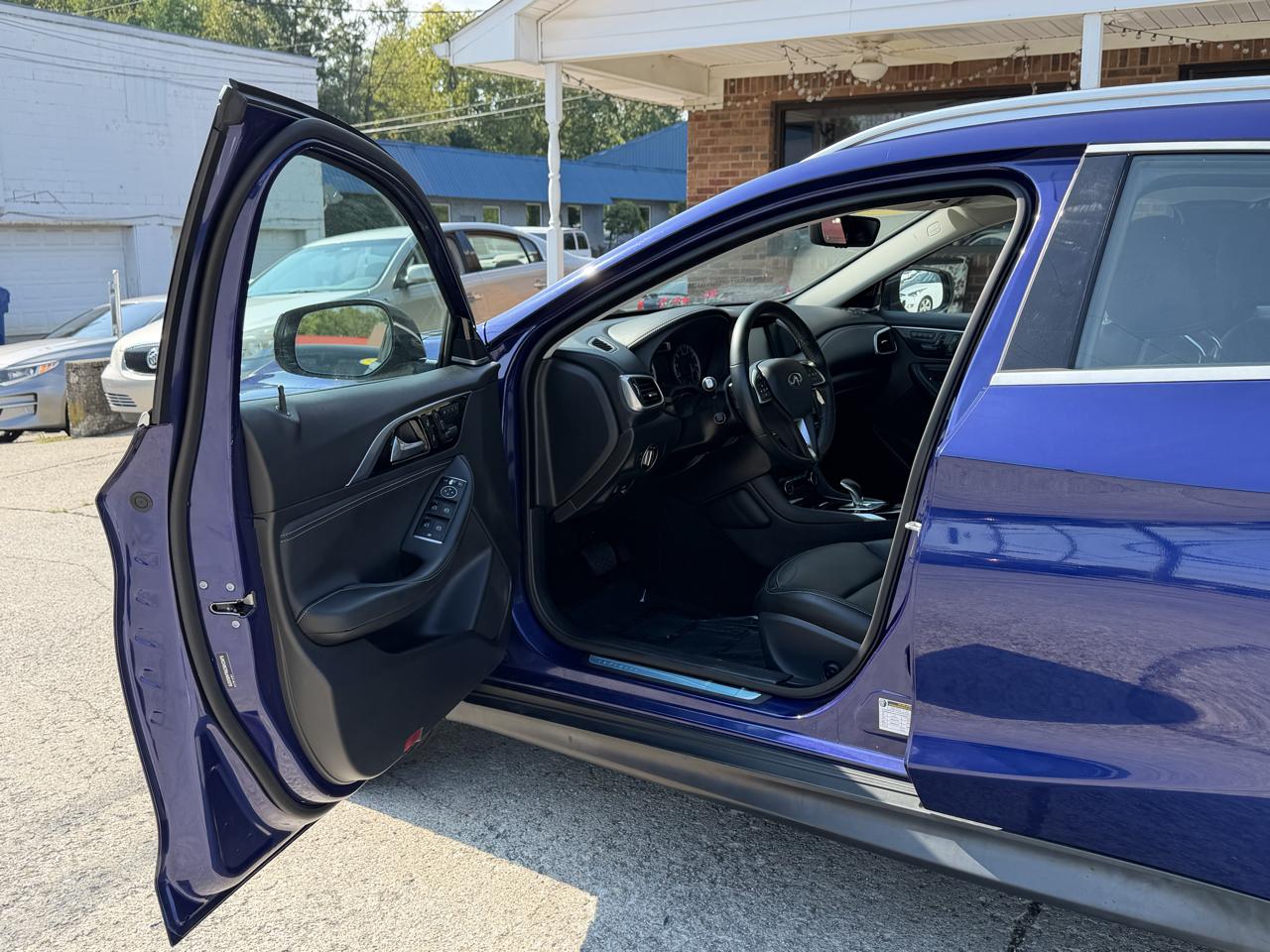 Infiniti QX30 Premium AWD 2018