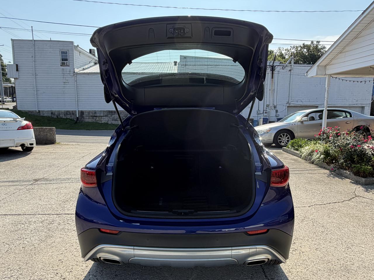 Infiniti QX30 Premium AWD 2018