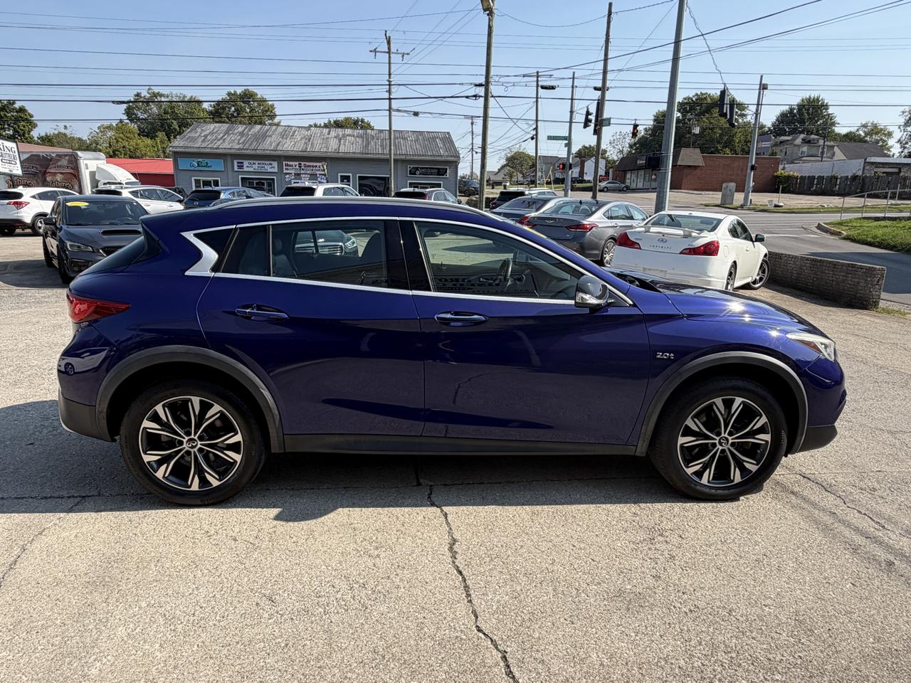 Infiniti QX30 Premium AWD 2018