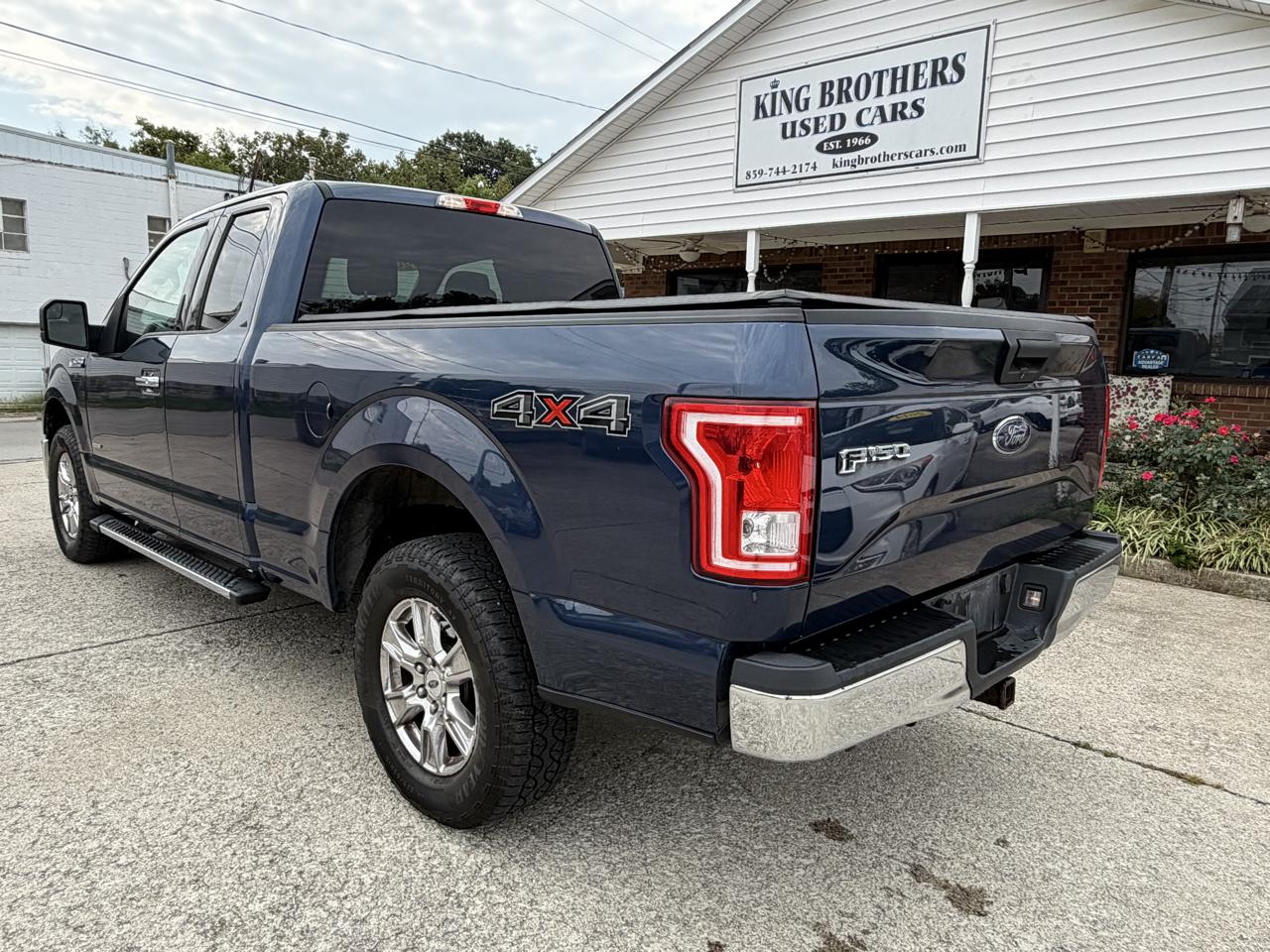 Ford F-150 4WD SuperCab 145" Lariat 2015