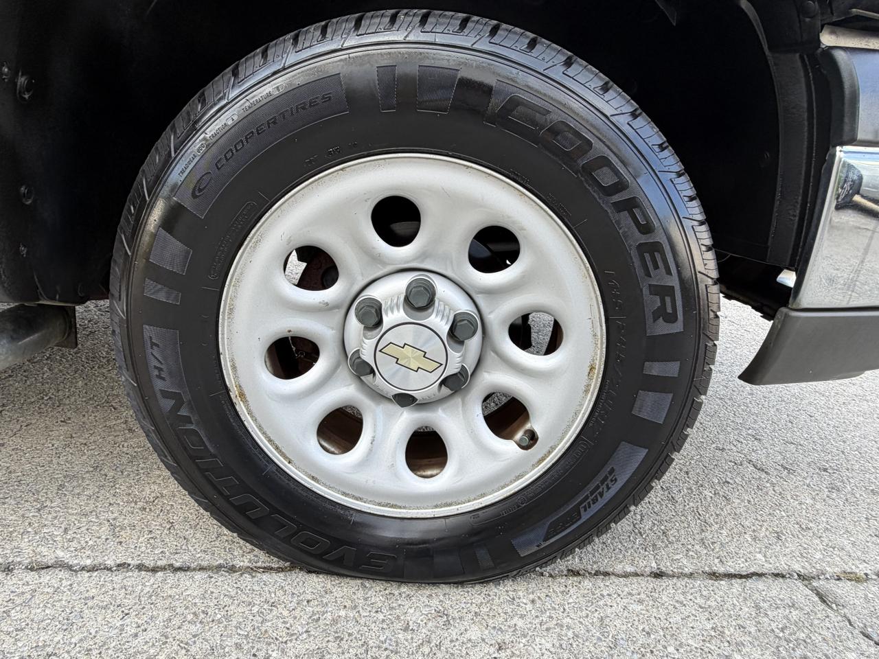 Chevrolet Avalanche 1500 5dr Crew Cab 130" WB 4WD Z71 2004