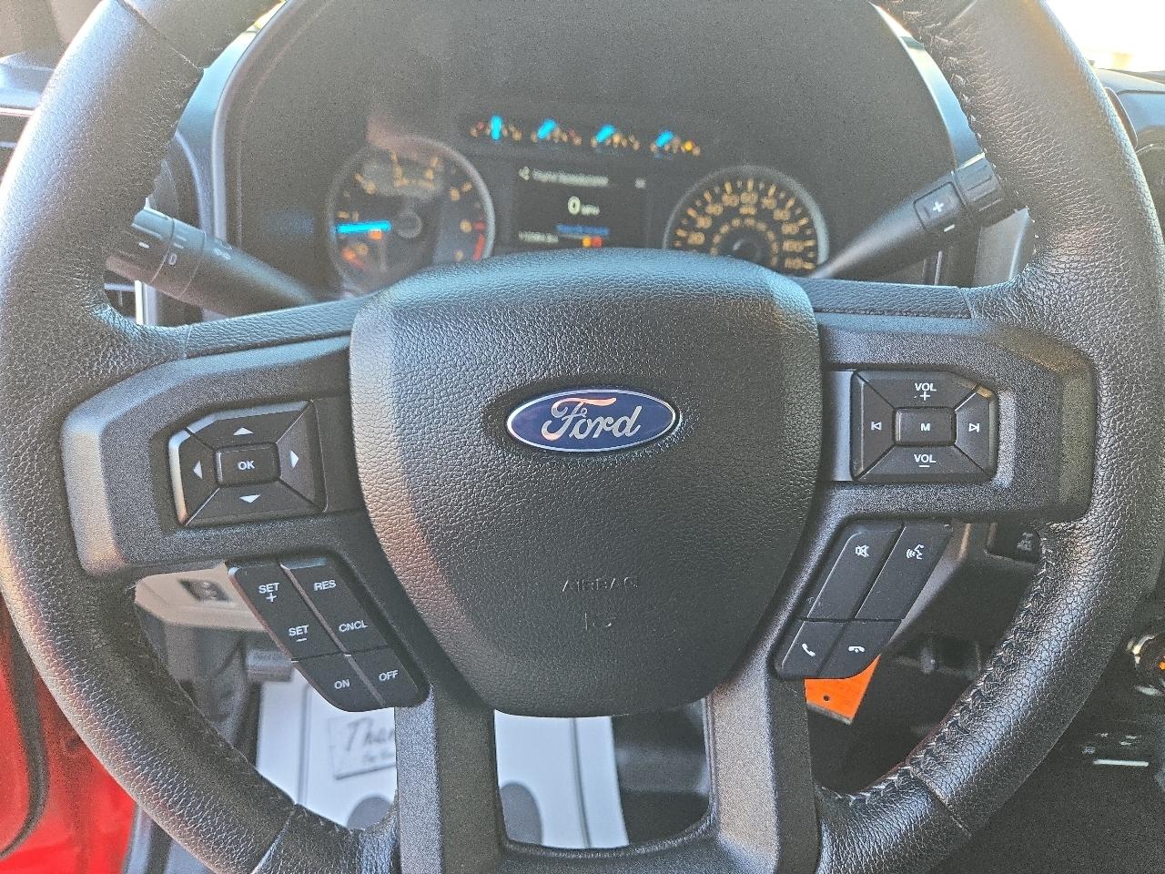 Ford F-150 4WD SuperCrew 157" XLT 2015