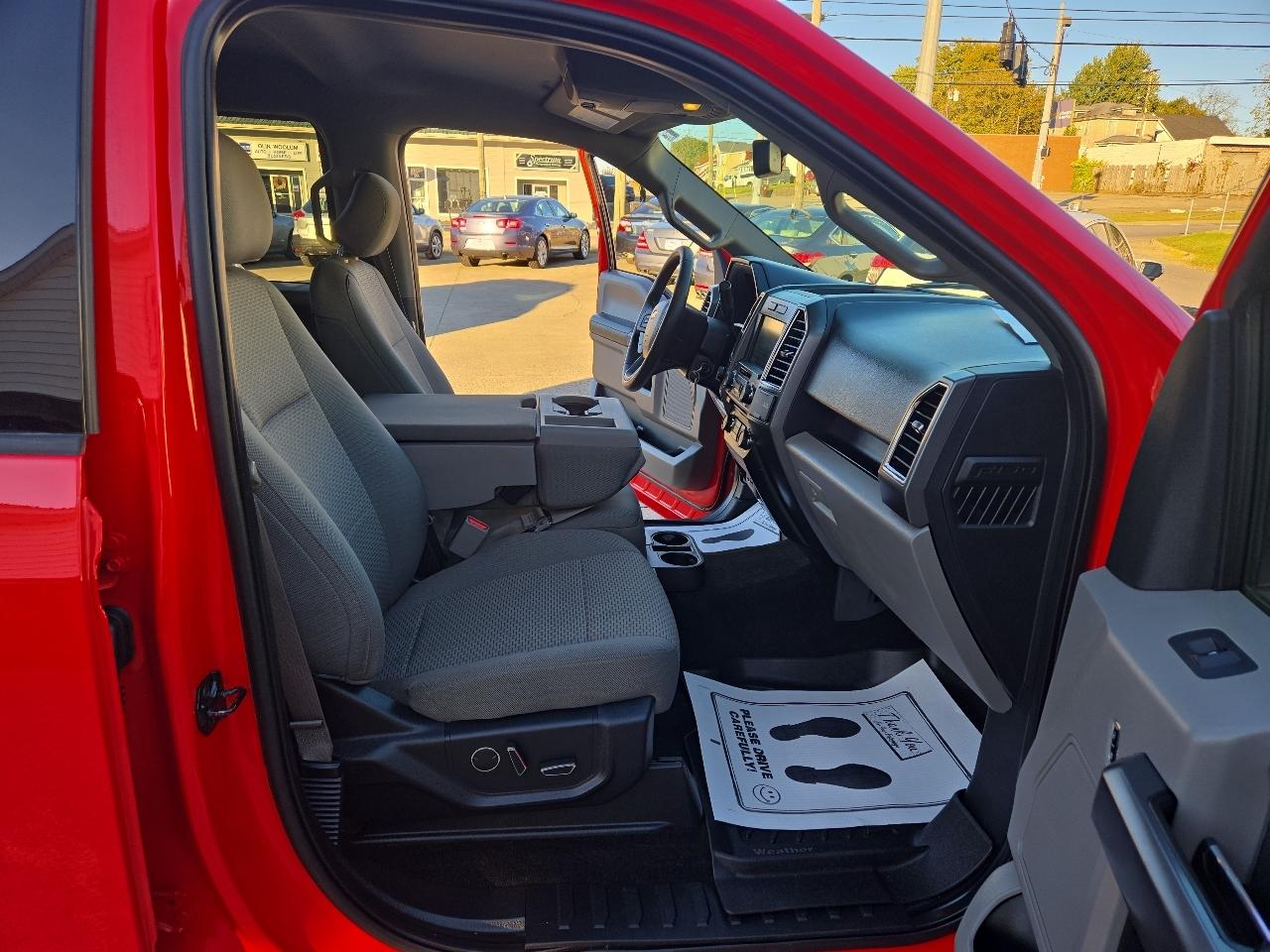 Ford F-150 4WD SuperCrew 157" XLT 2015