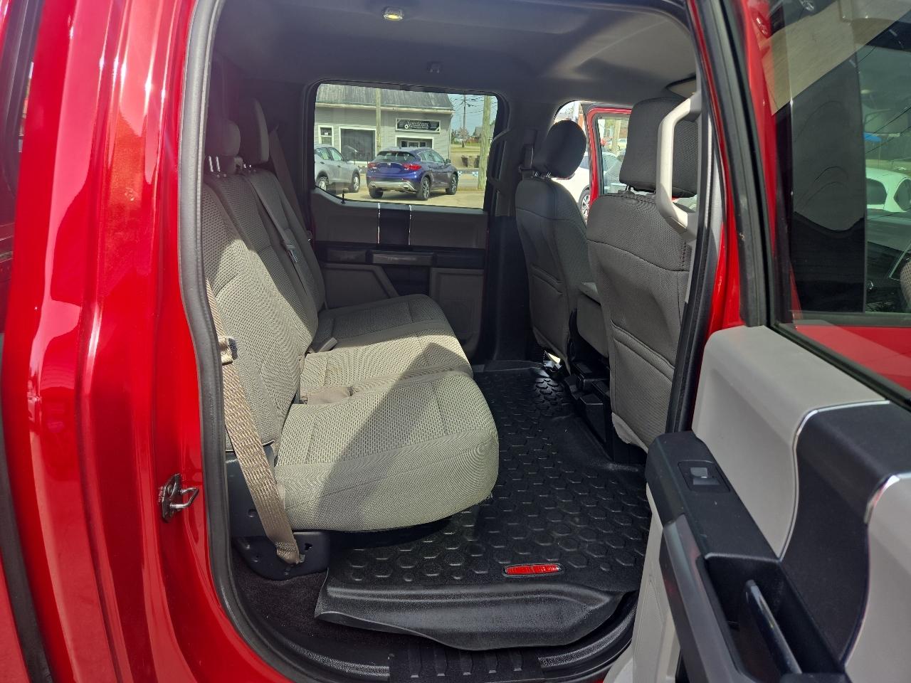 Ford F-150 4WD SuperCrew 157" XLT 2015