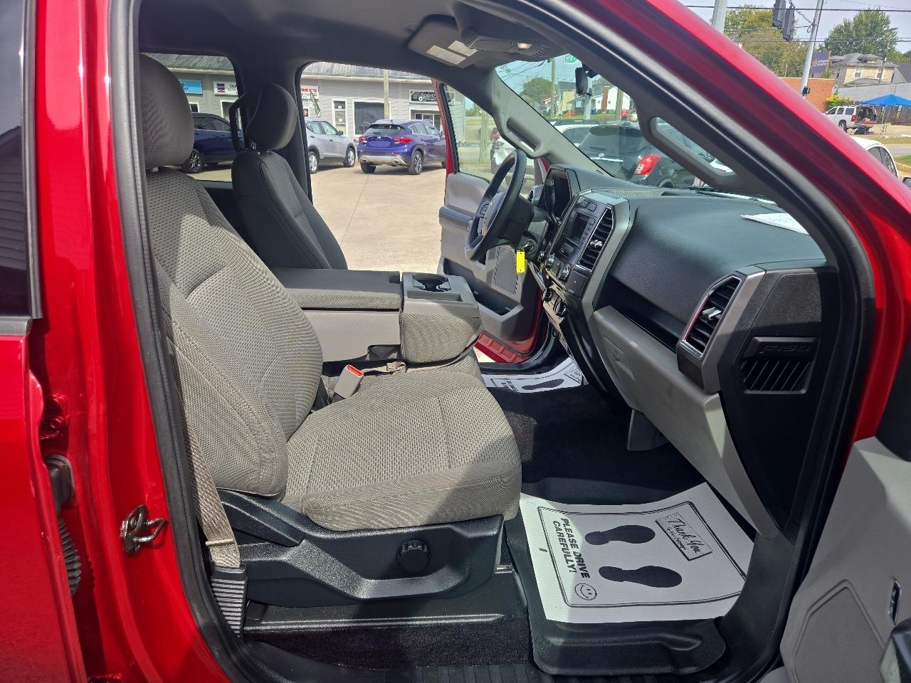 Ford F-150 4WD SuperCrew 157" XLT 2015