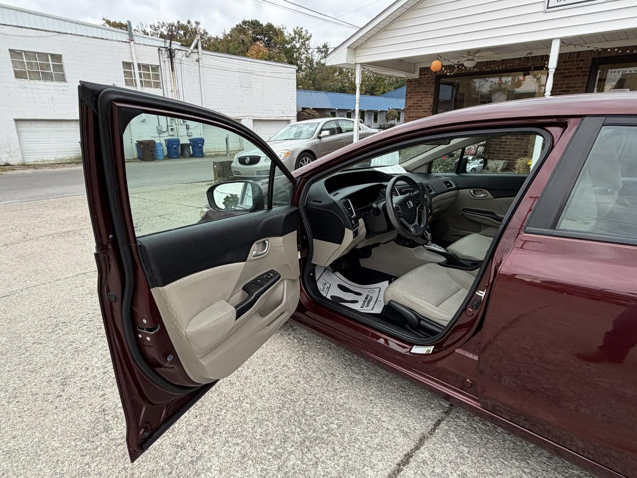 Honda Civic Sedan 4dr CVT LX 2015