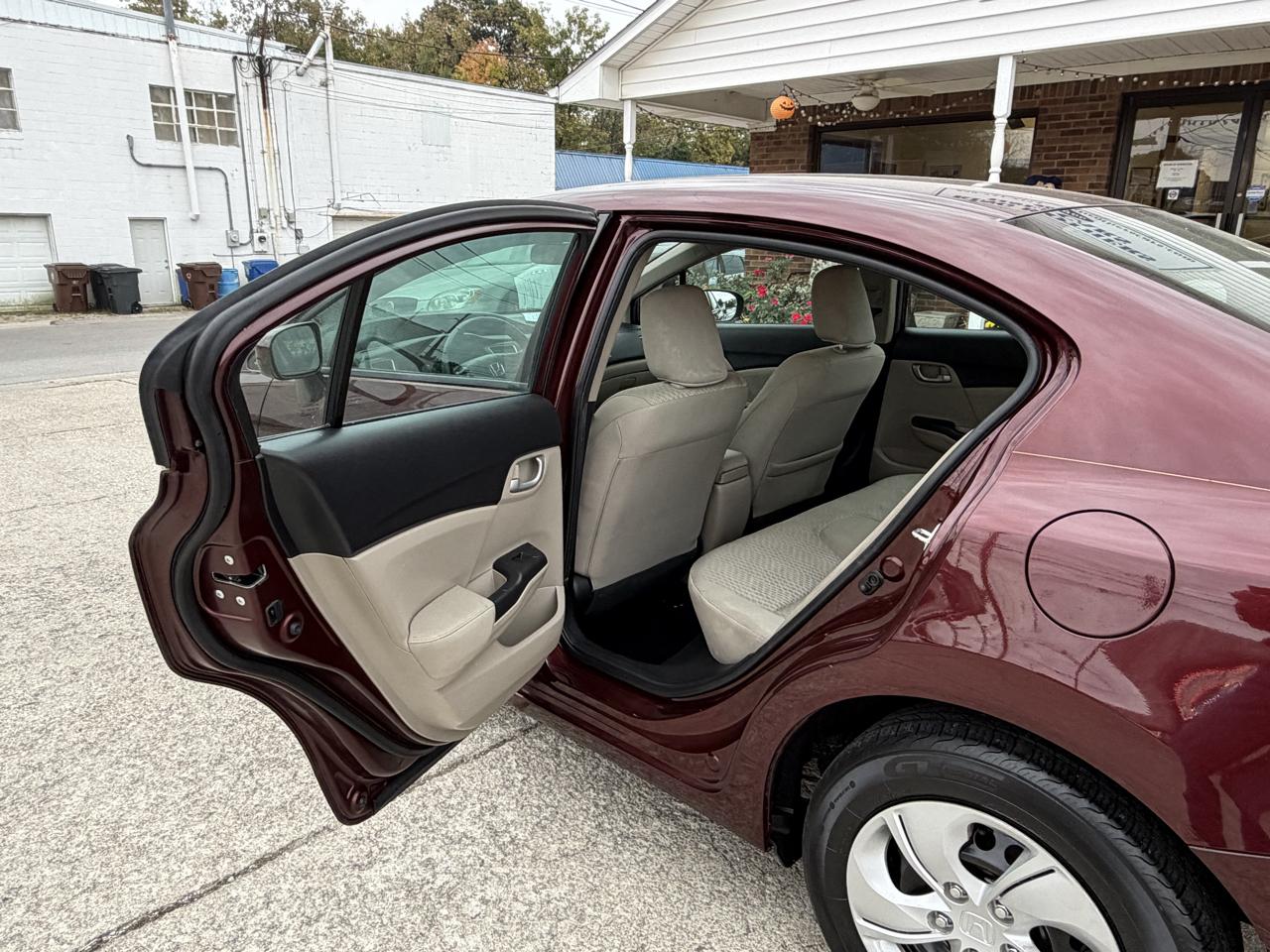 Honda Civic Sedan 4dr CVT LX 2015