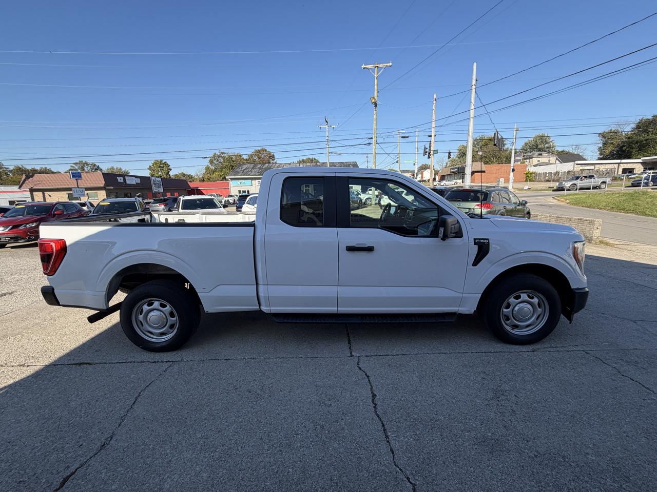 Ford F-150 4WD SuperCab 145" XL 2022