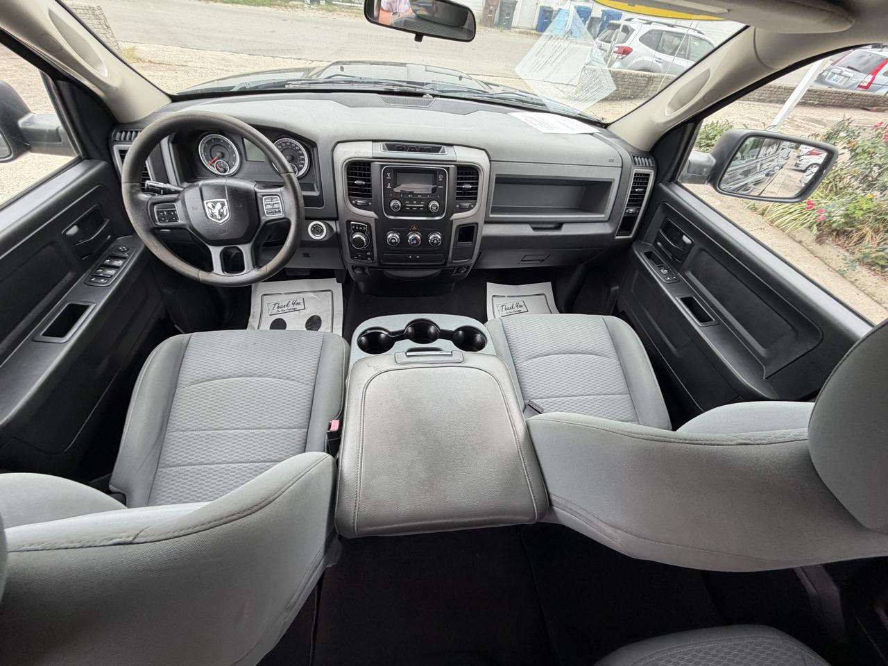 RAM 1500 Express 4x4 Quad Cab 6'4" Box 2017