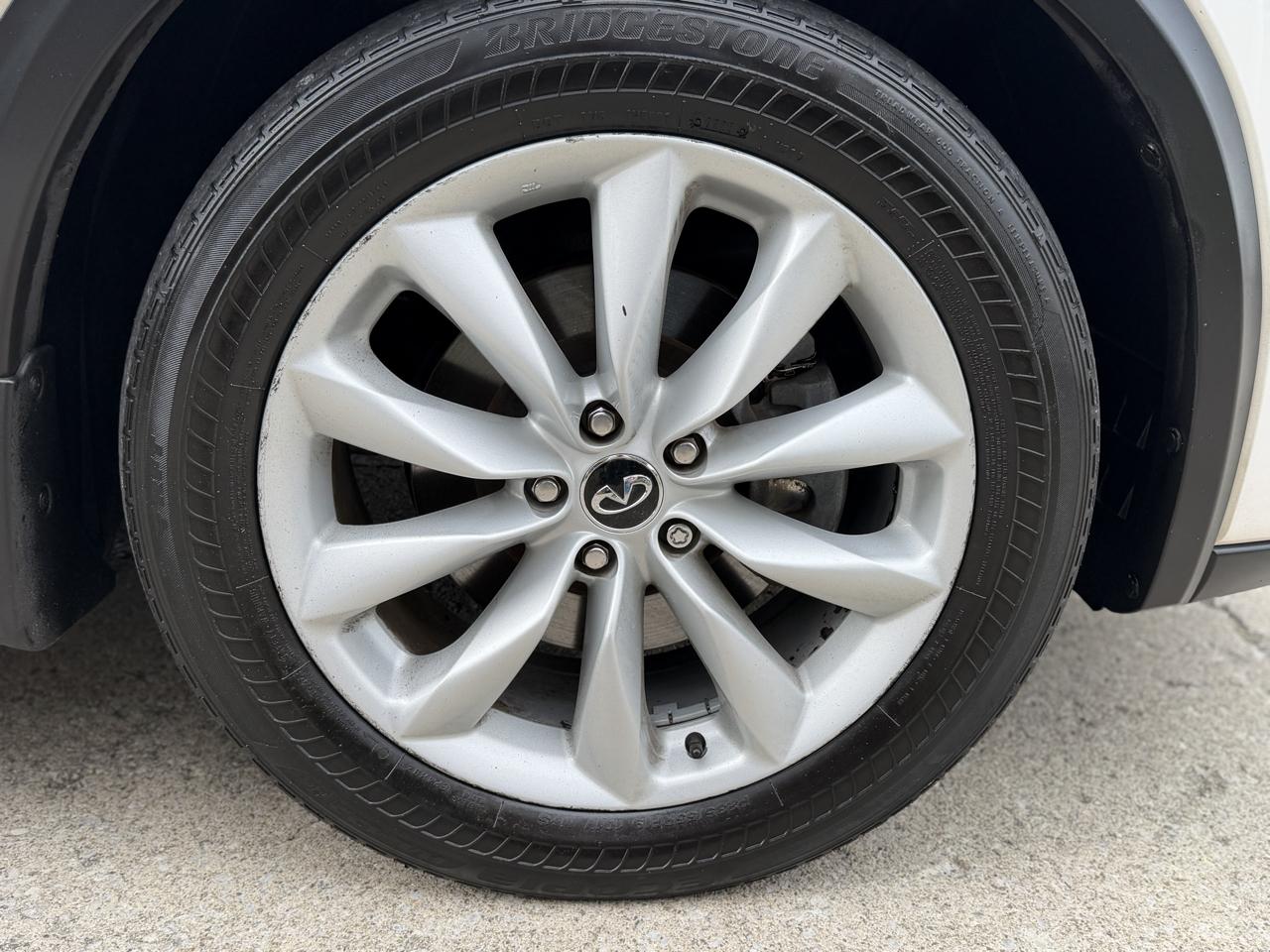 Infiniti QX50 ESSENTIAL AWD 2019
