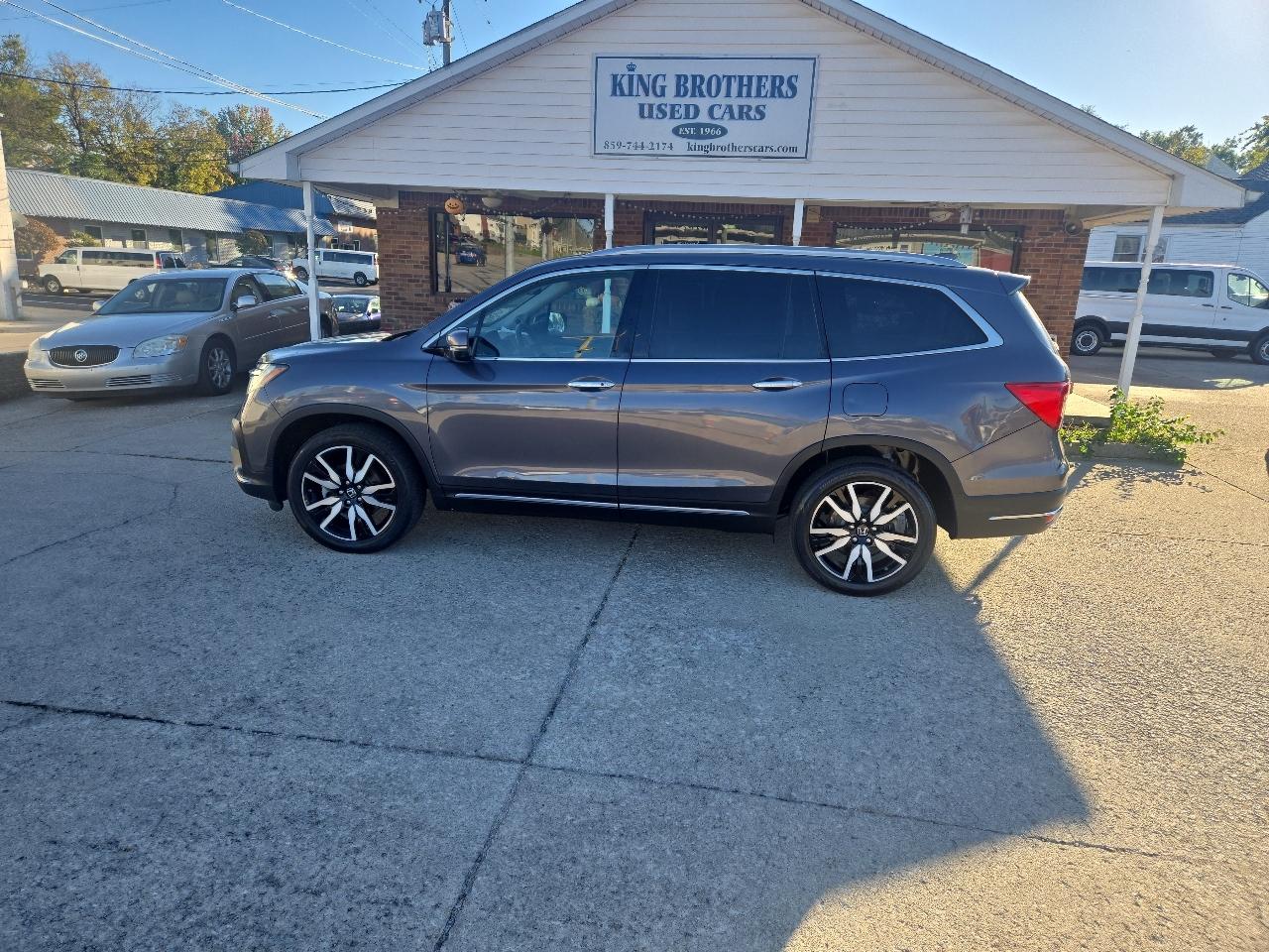 Honda Pilot Touring 8-Passenger AWD 2019