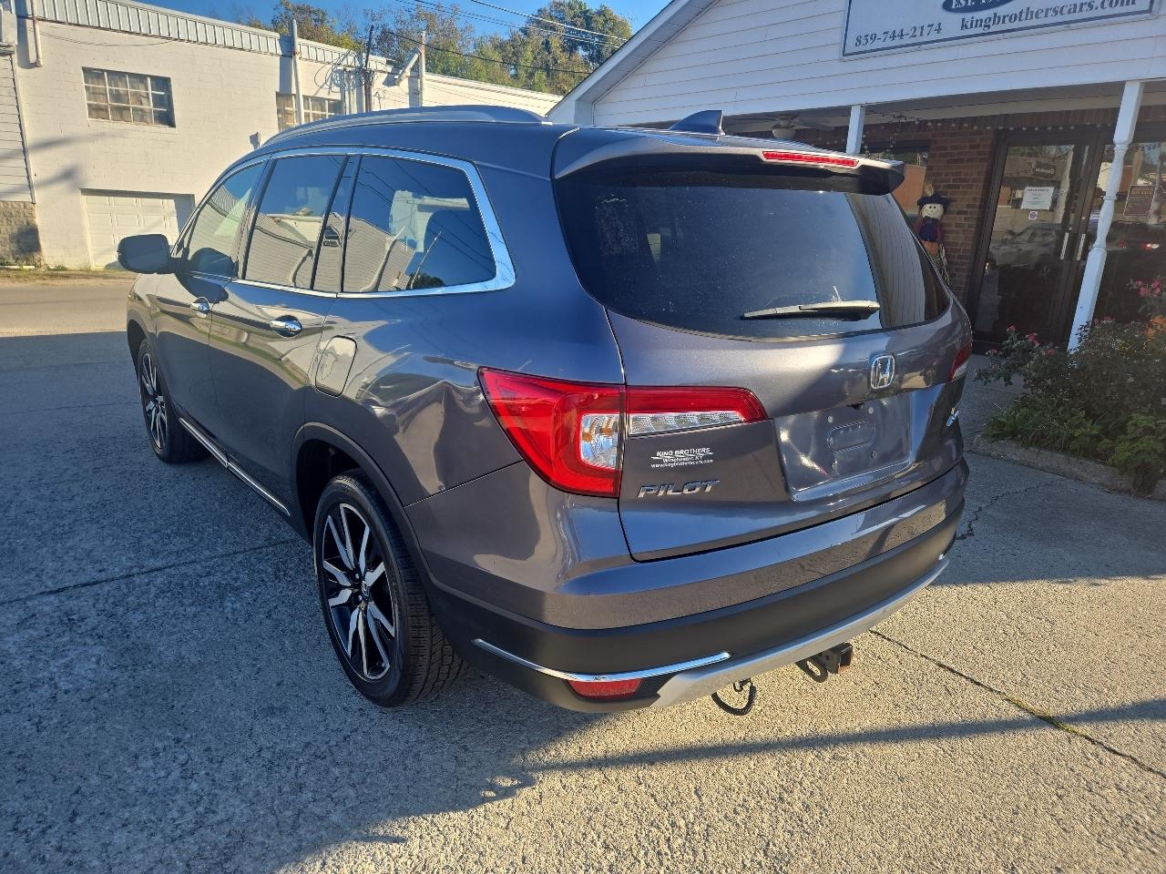 Honda Pilot Touring 8-Passenger AWD 2019