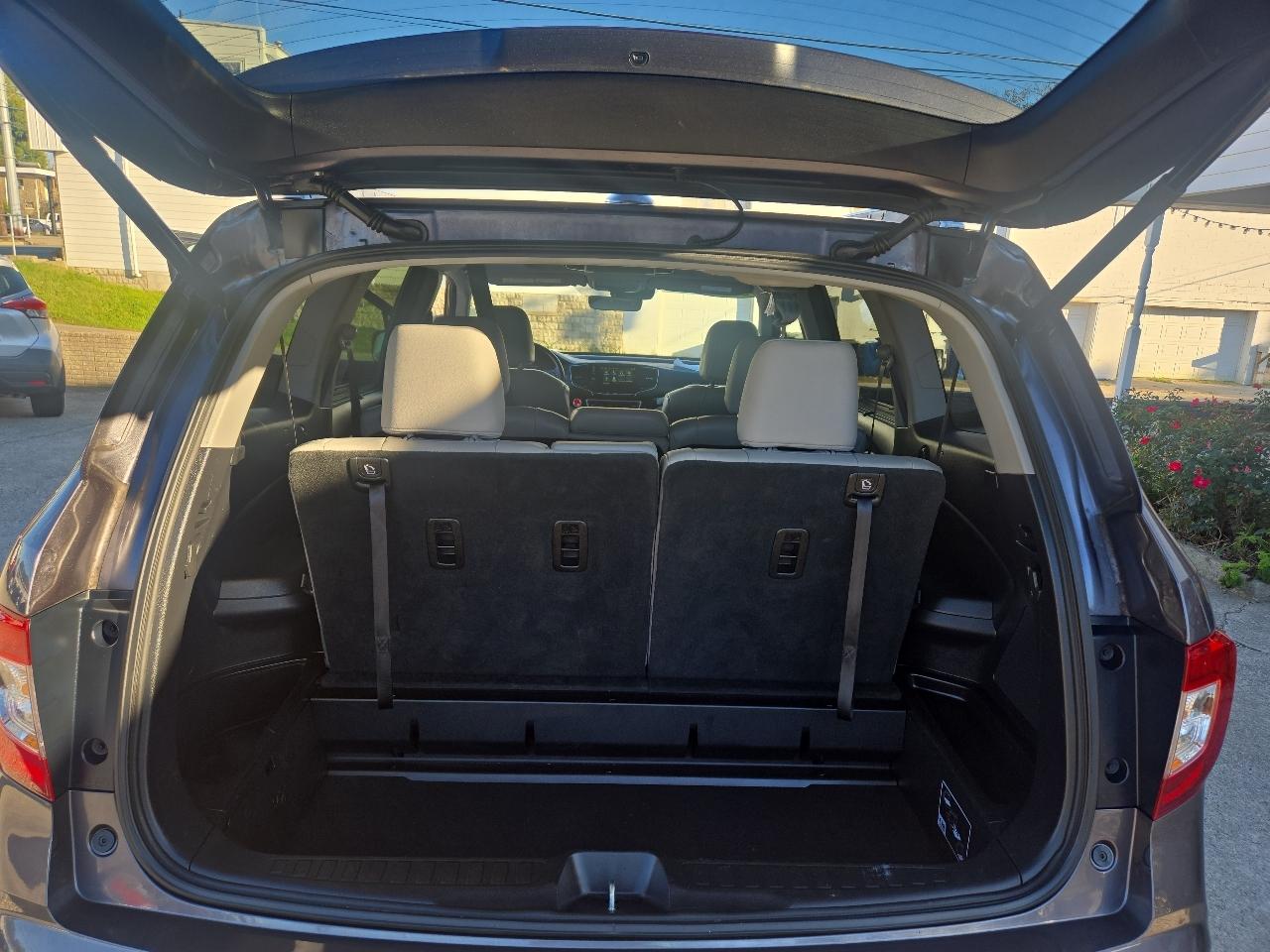 Honda Pilot Touring 8-Passenger AWD 2019