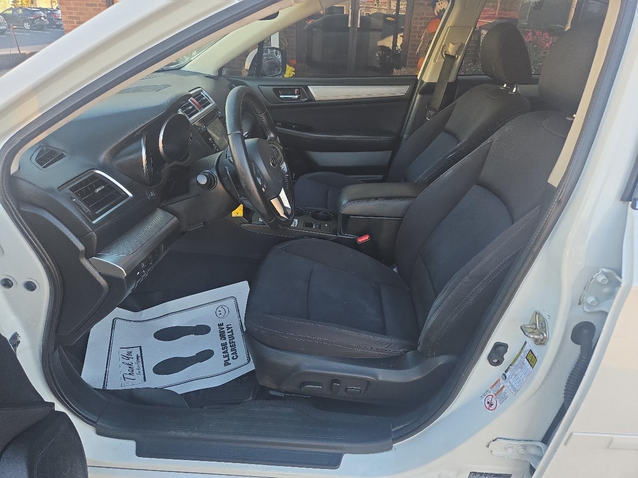 Subaru Legacy 4dr Sdn 2.5i Premium PZEV 2016