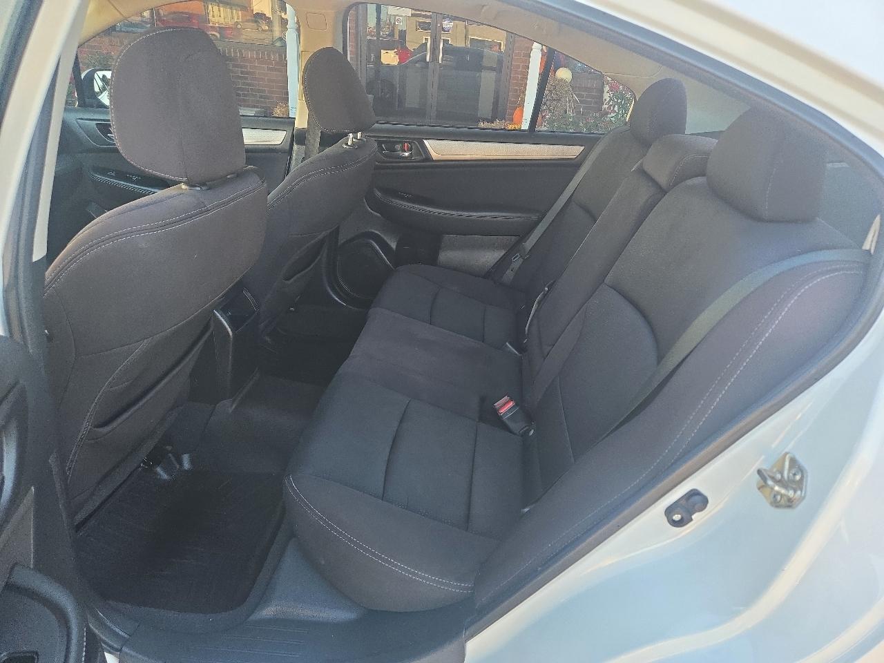 Subaru Legacy 4dr Sdn 2.5i Premium PZEV 2016