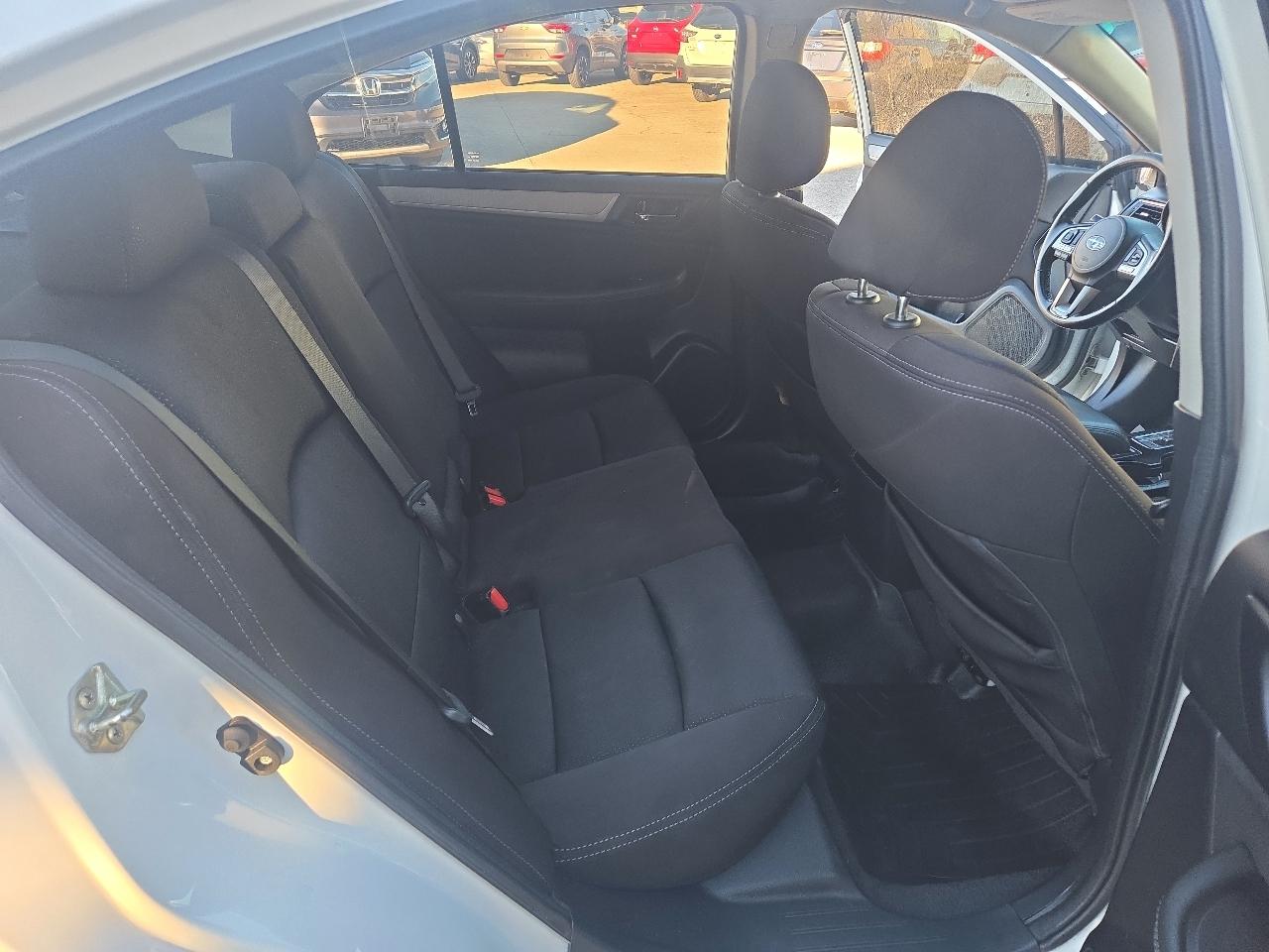 Subaru Legacy 4dr Sdn 2.5i Premium PZEV 2016