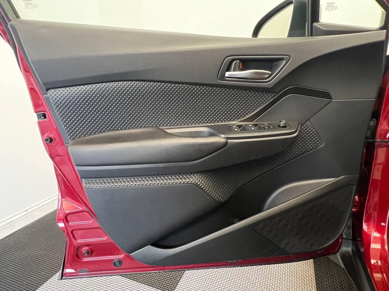 Toyota C-HR XLE 2018