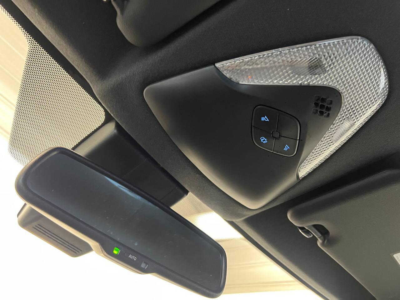 Toyota C-HR XLE 2018