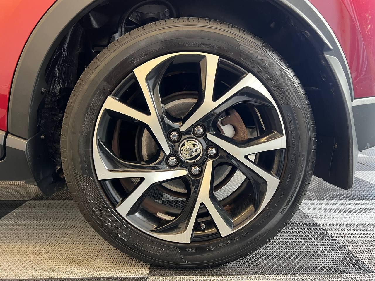 Toyota C-HR XLE 2018