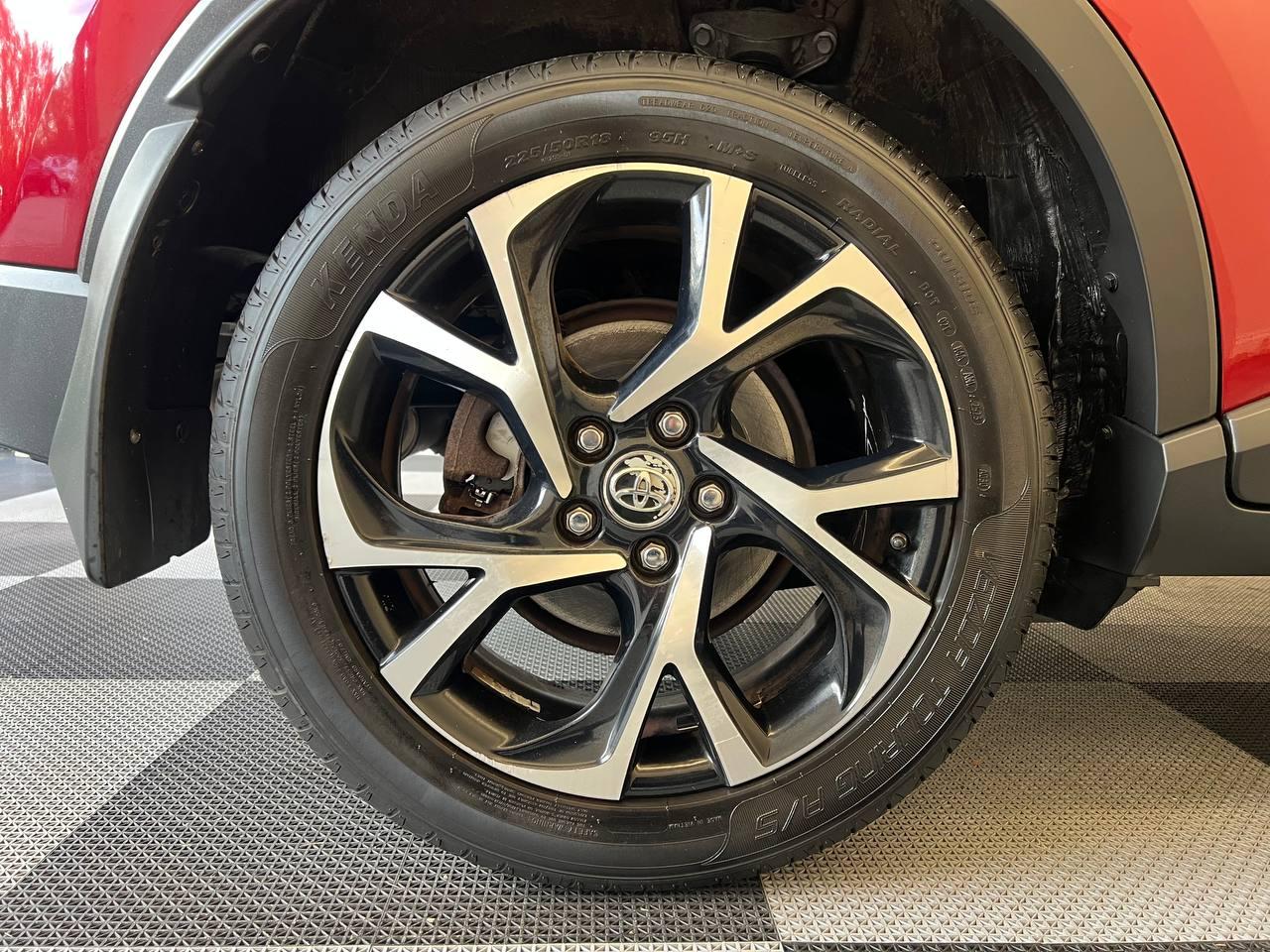 Toyota C-HR XLE 2018