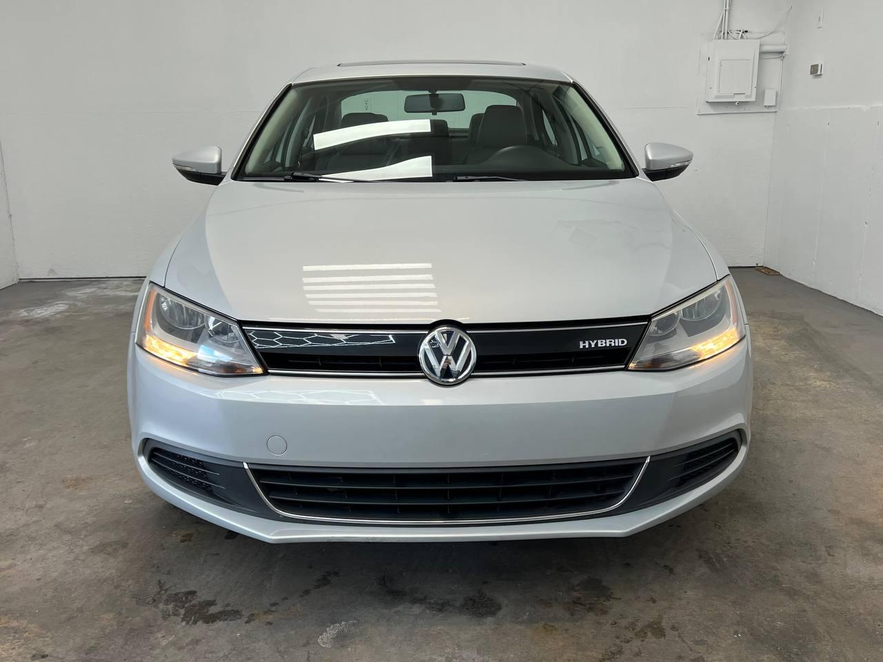 Volkswagen Jetta Hybrid  2013