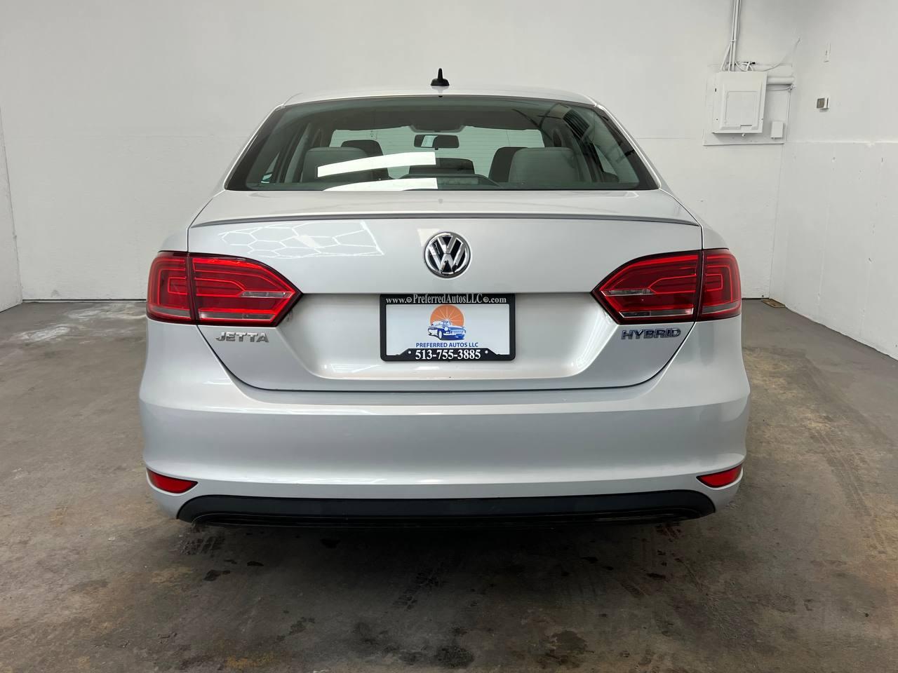 Volkswagen Jetta Hybrid  2013