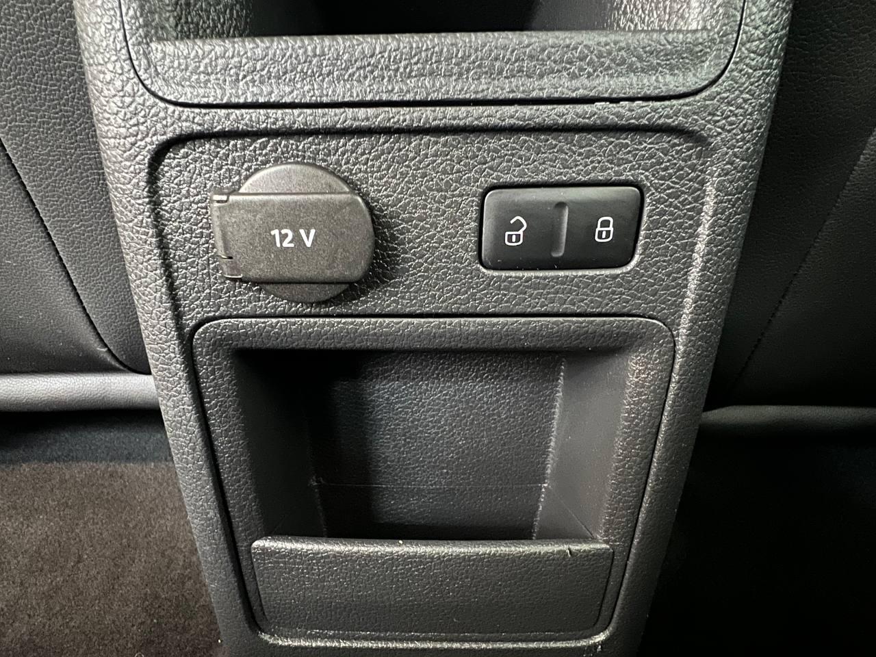 Volkswagen Jetta Hybrid  2013
