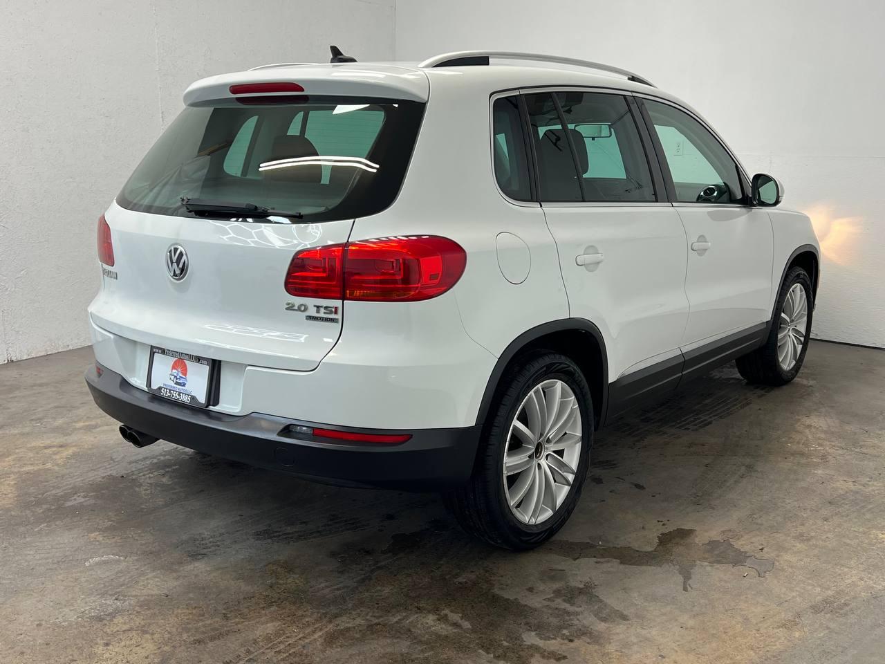 Volkswagen Tiguan 4MOTION 4dr Auto SEL 2015