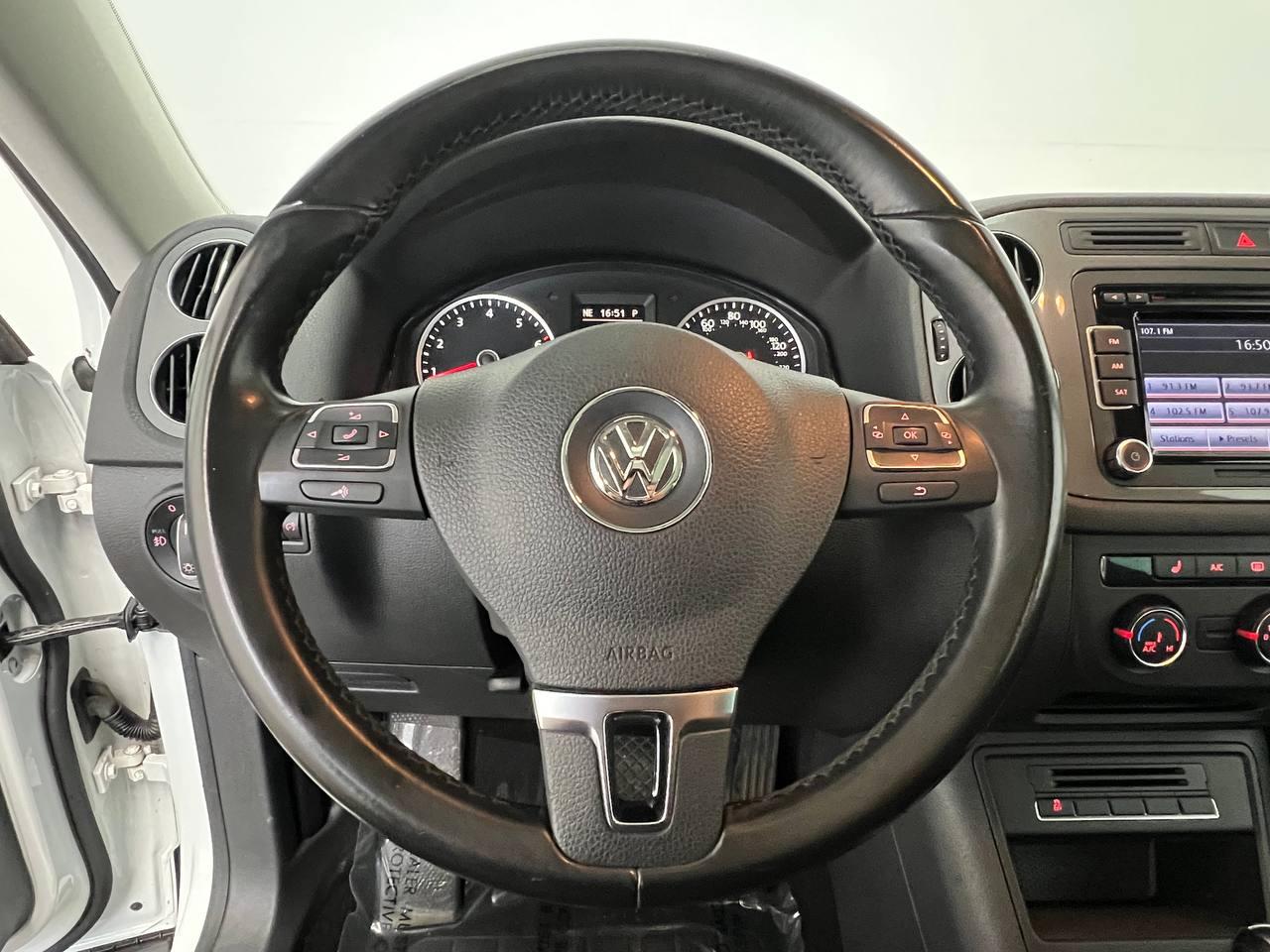 Volkswagen Tiguan 4MOTION 4dr Auto SEL 2015