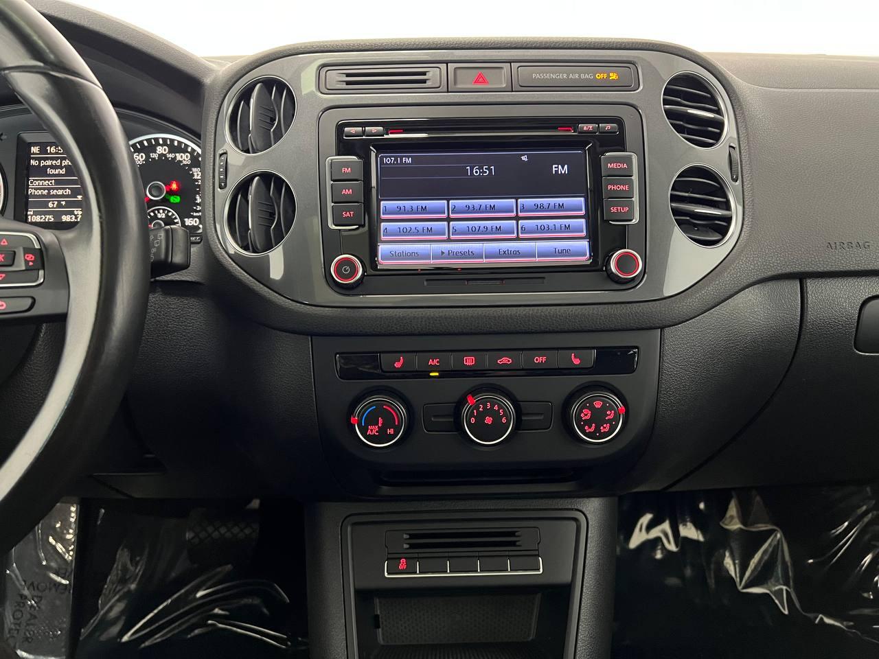 Volkswagen Tiguan 4MOTION 4dr Auto SEL 2015