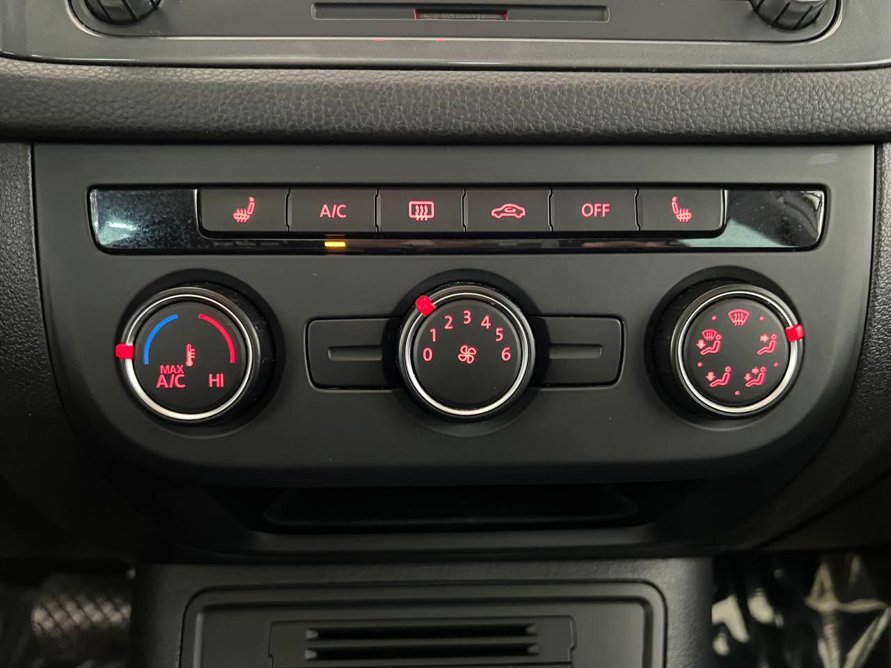 Volkswagen Tiguan 4MOTION 4dr Auto SEL 2015
