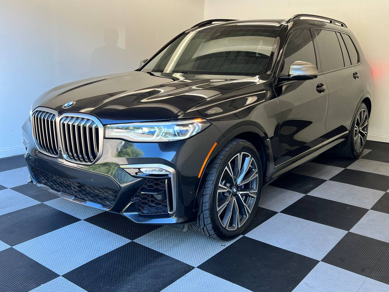 2020 BMW X7 M50i Sports Activity Vehicle