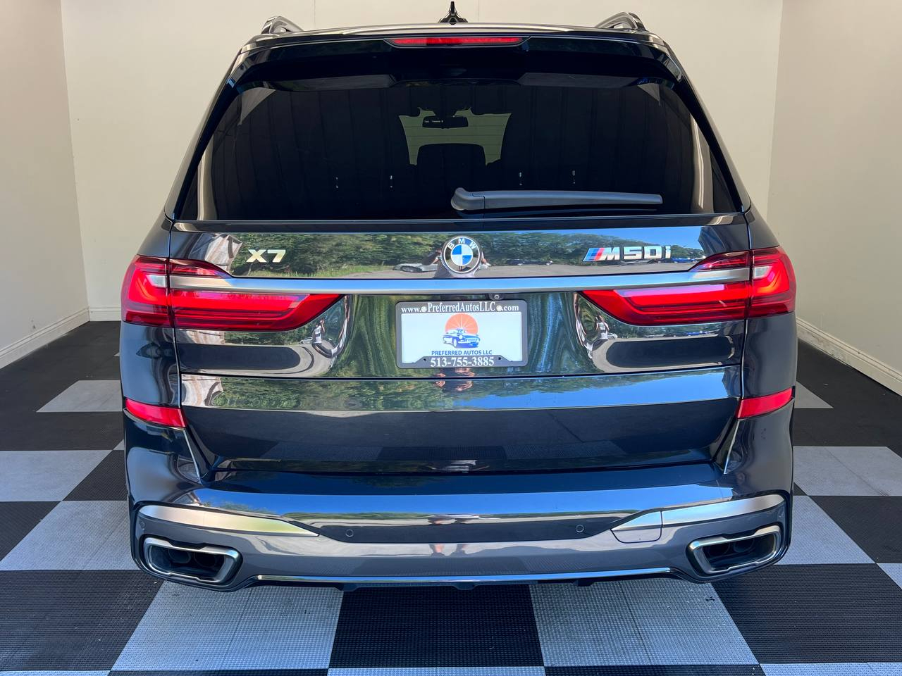 BMW X7 M50i Sports Activity Vehicle 2020