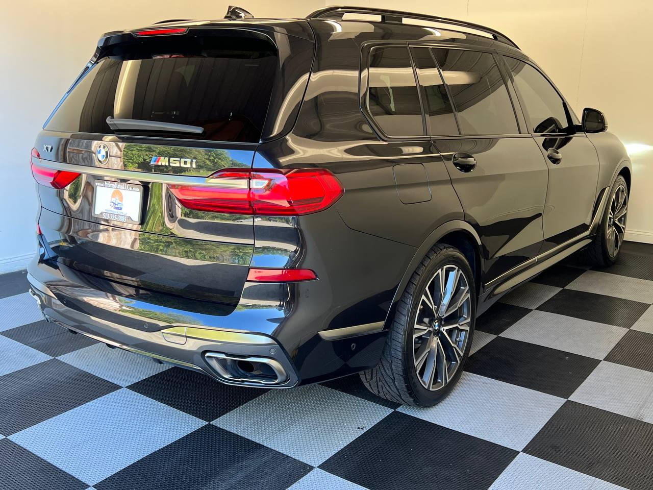 BMW X7 M50i Sports Activity Vehicle 2020