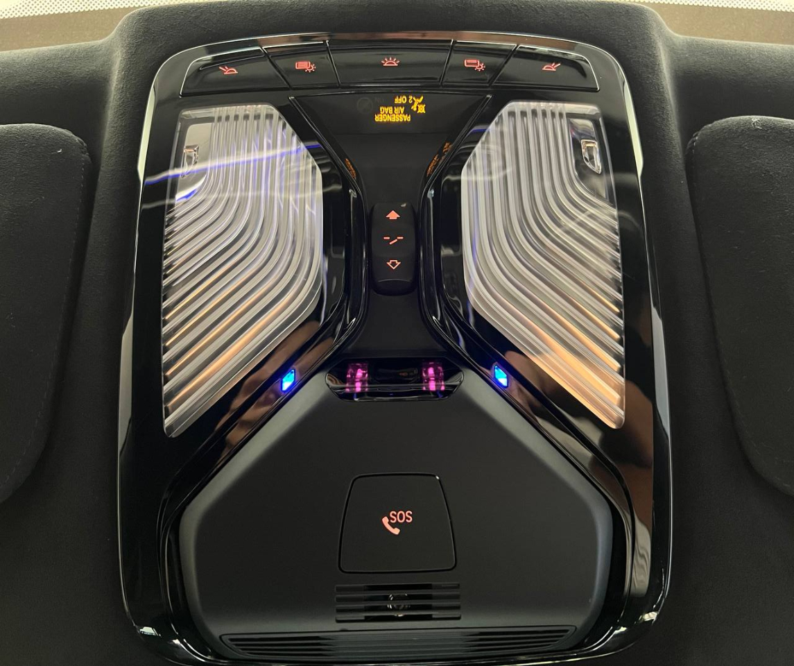 BMW X7 M50i Sports Activity Vehicle 2020