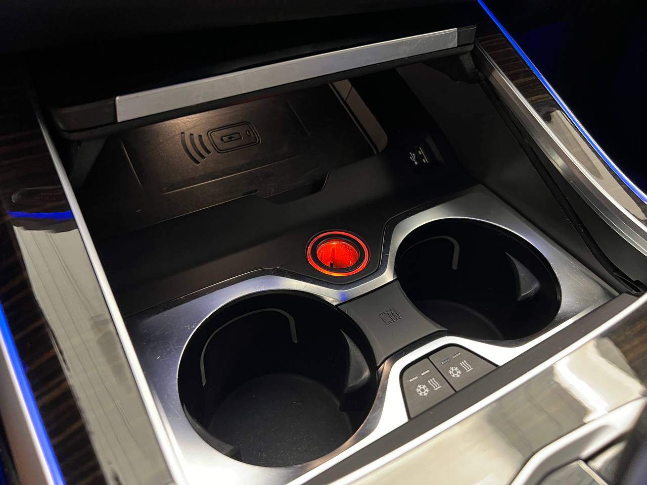 BMW X7 M50i Sports Activity Vehicle 2020